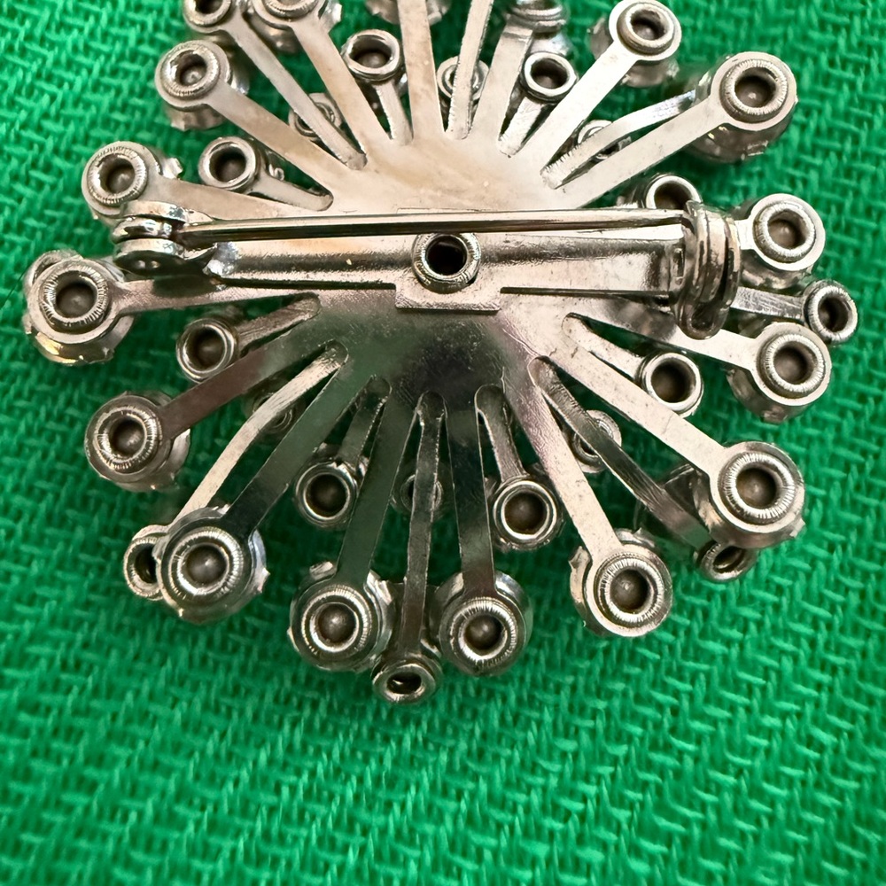Vintage Rhinestone Crystal Collection Brooch Set - Picture 7 of 7